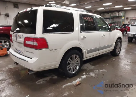 2008 Lincoln Navigator from USA, damaged, VIN 5LMFU28528LJ12893